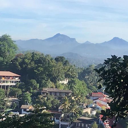 Amigo'S Home Stay Kandy Exterior photo